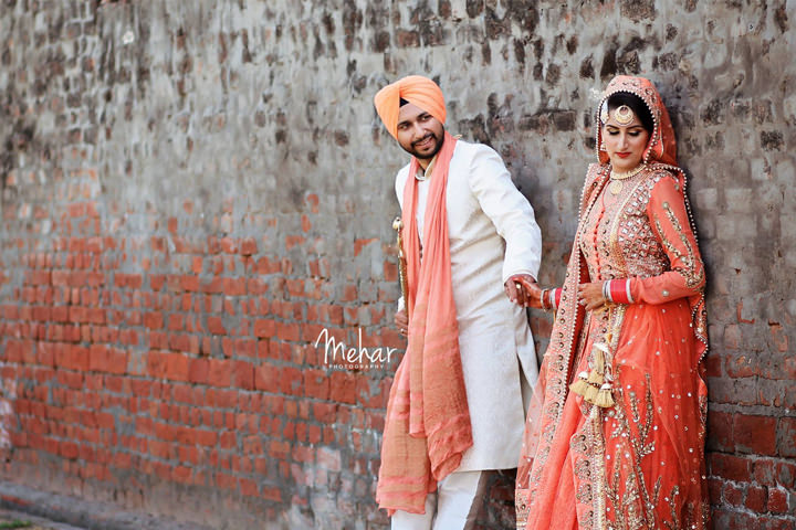 COUPLES Butta Sardari da hr baagh ch nahi khilda_Munda Sardar kismat wali nu hi milda Butta Sardari da hr baagh ch nahi khilda_Munda Sardar kismat wali nu hi milda for wedding rental in Punjab, India