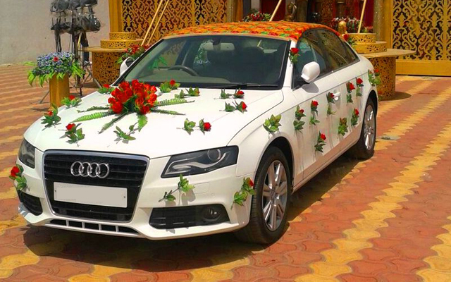 Strectch limousines for hire in punjab, luxury wedding cars for hire, punjab classic wedding cars, coupe and luxury sedan cars, convirtible cars for hire