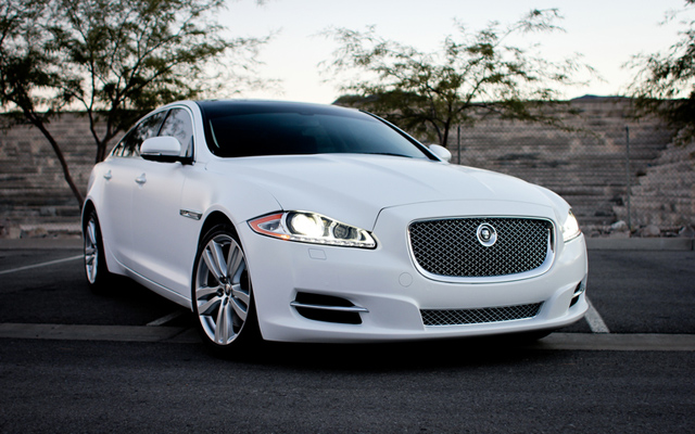 JAGUAR XJ L White Color |Luxury wedding Car hire, available luxury cars